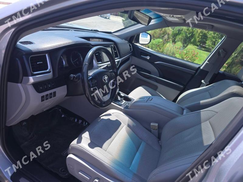 Toyota Highlander 2019 - 470 000 TMT - Türkmenabat - img 2