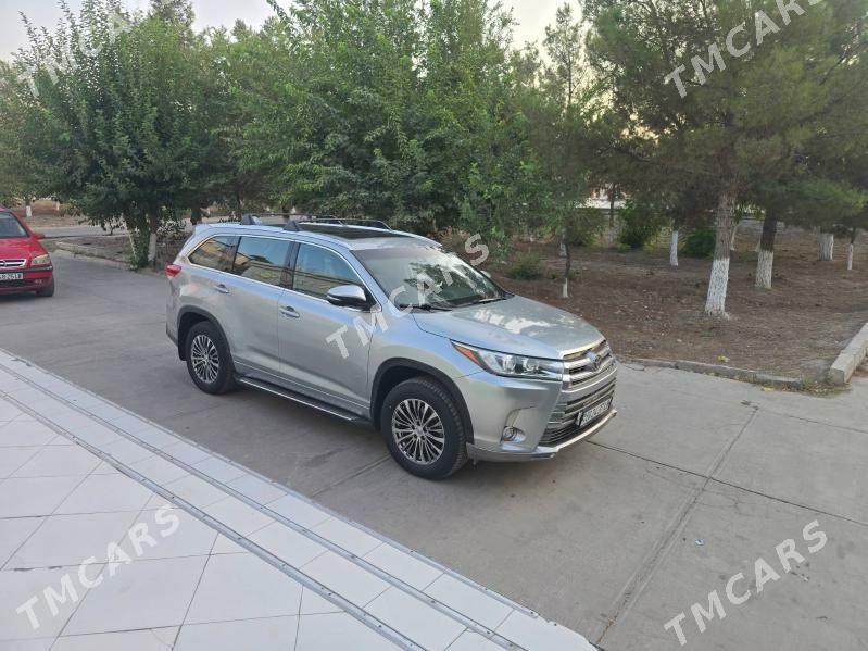 Toyota Highlander 2019 - 470 000 TMT - Türkmenabat - img 3