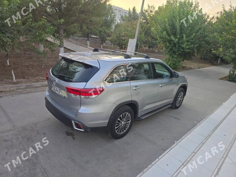 Toyota Highlander 2019 - 470 000 TMT - Türkmenabat - img 5