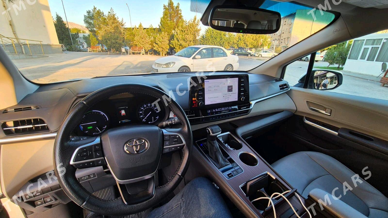 Toyota Sienna 2022 - 552 000 TMT - Балканабат - img 4