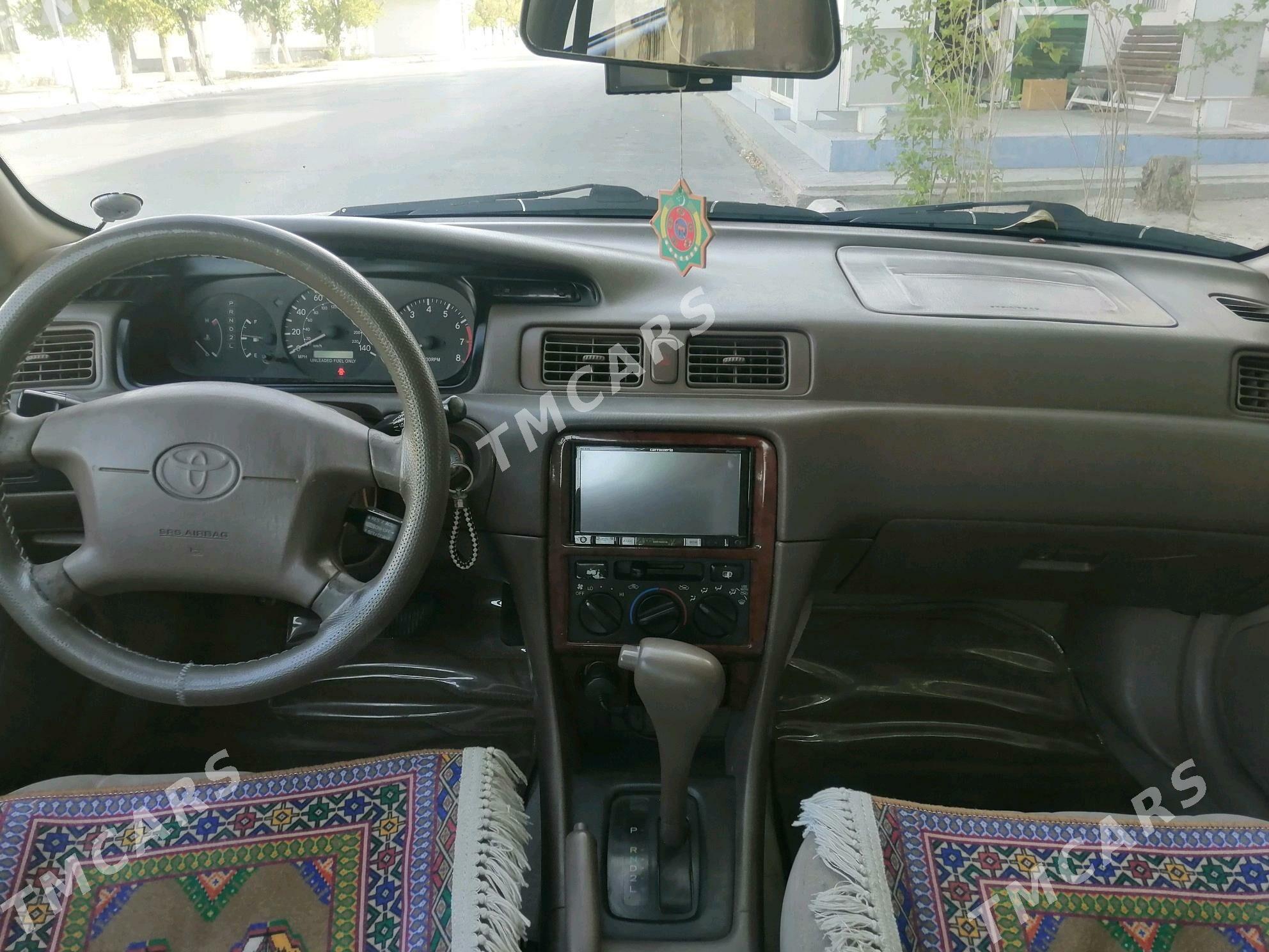 Toyota Camry 1999 - 140 000 TMT - Балканабат - img 6