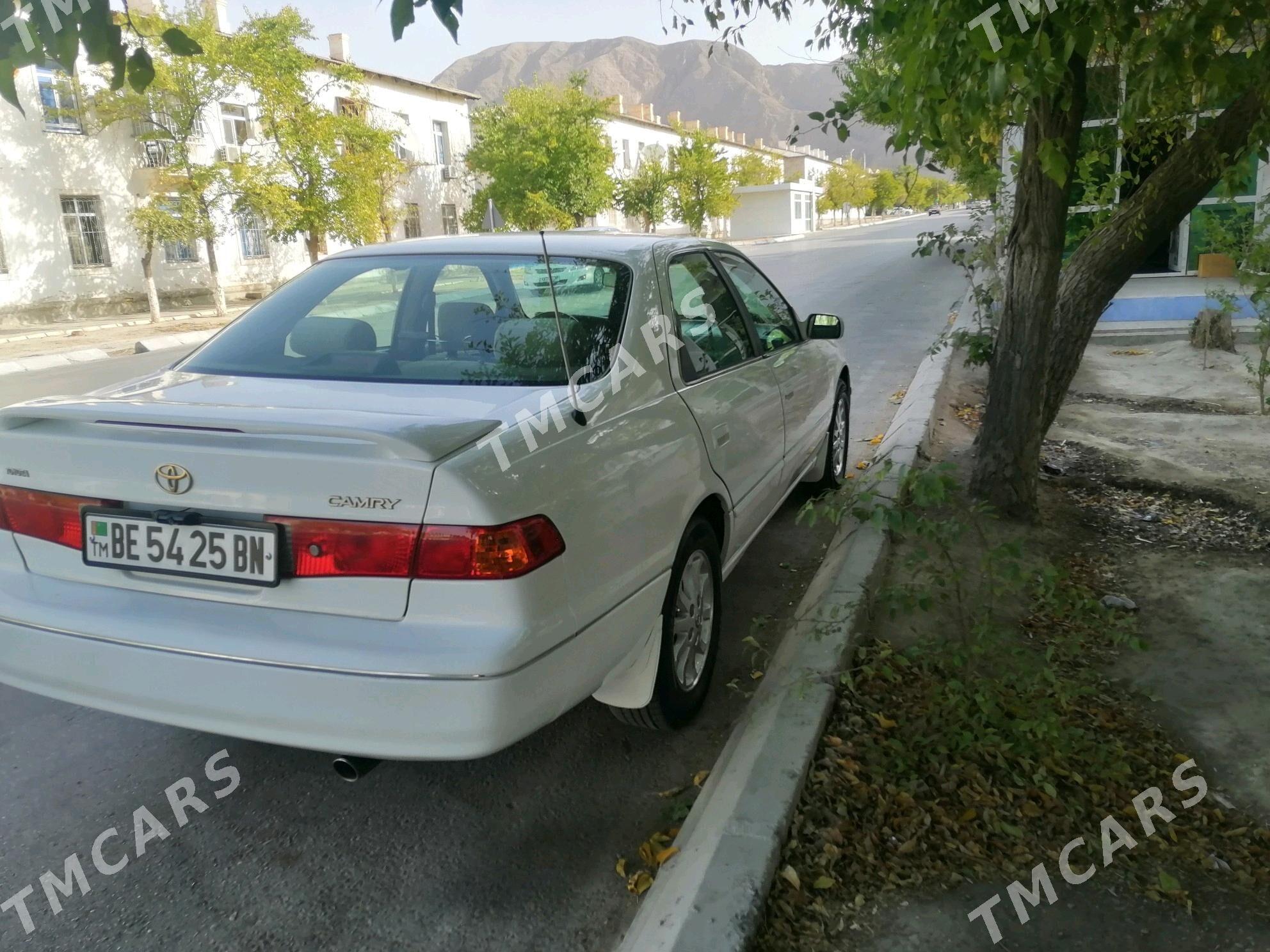 Toyota Camry 1999 - 140 000 TMT - Балканабат - img 5