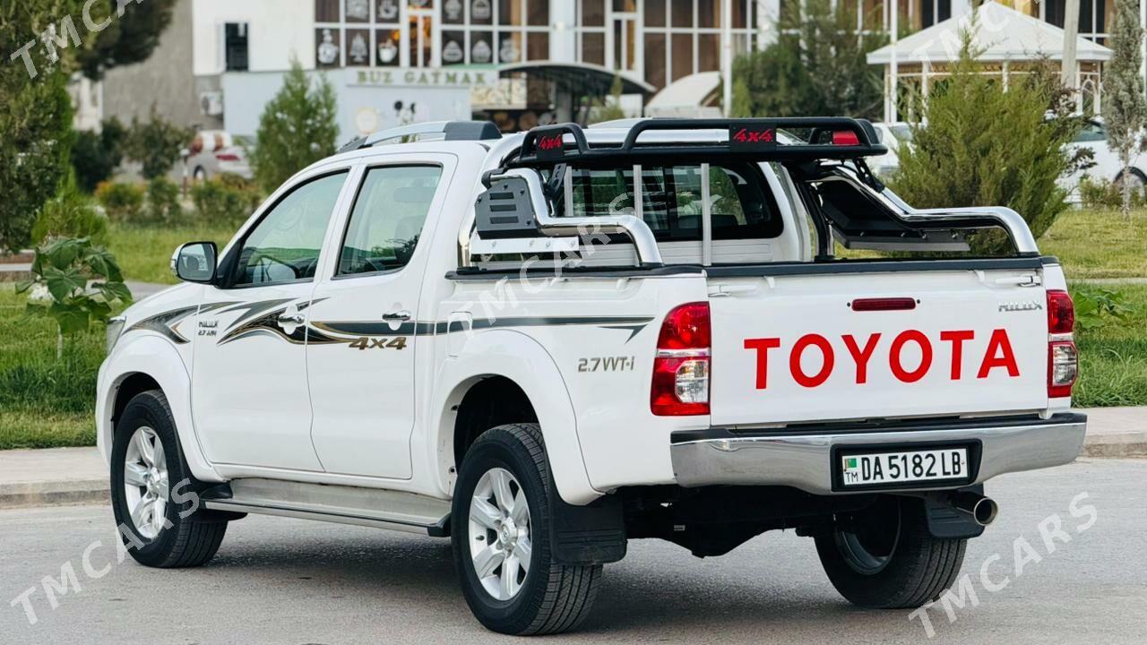 Toyota Hilux 2015 - 440 000 TMT - Керки - img 7
