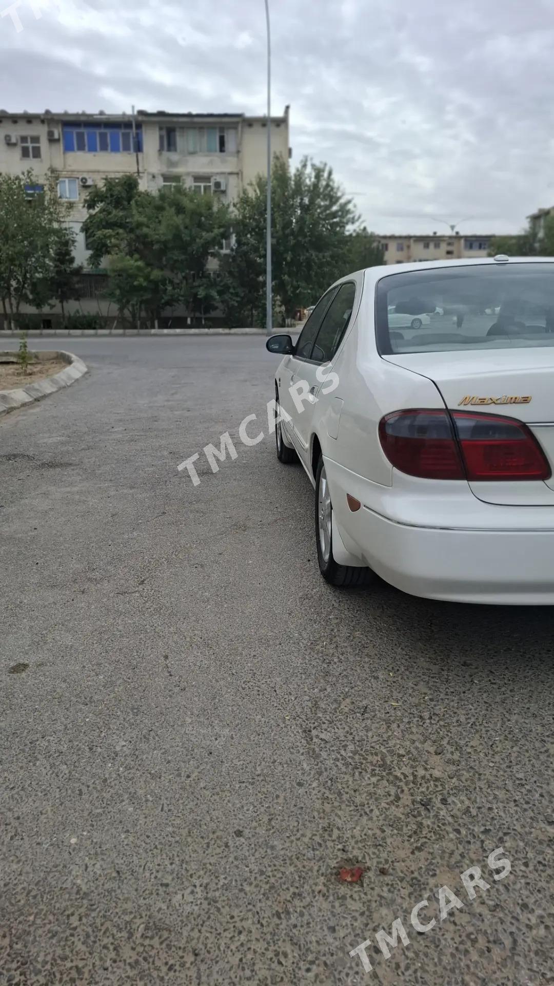 Nissan Maxima 2000 - 70 000 TMT - 11 мкр - img 4