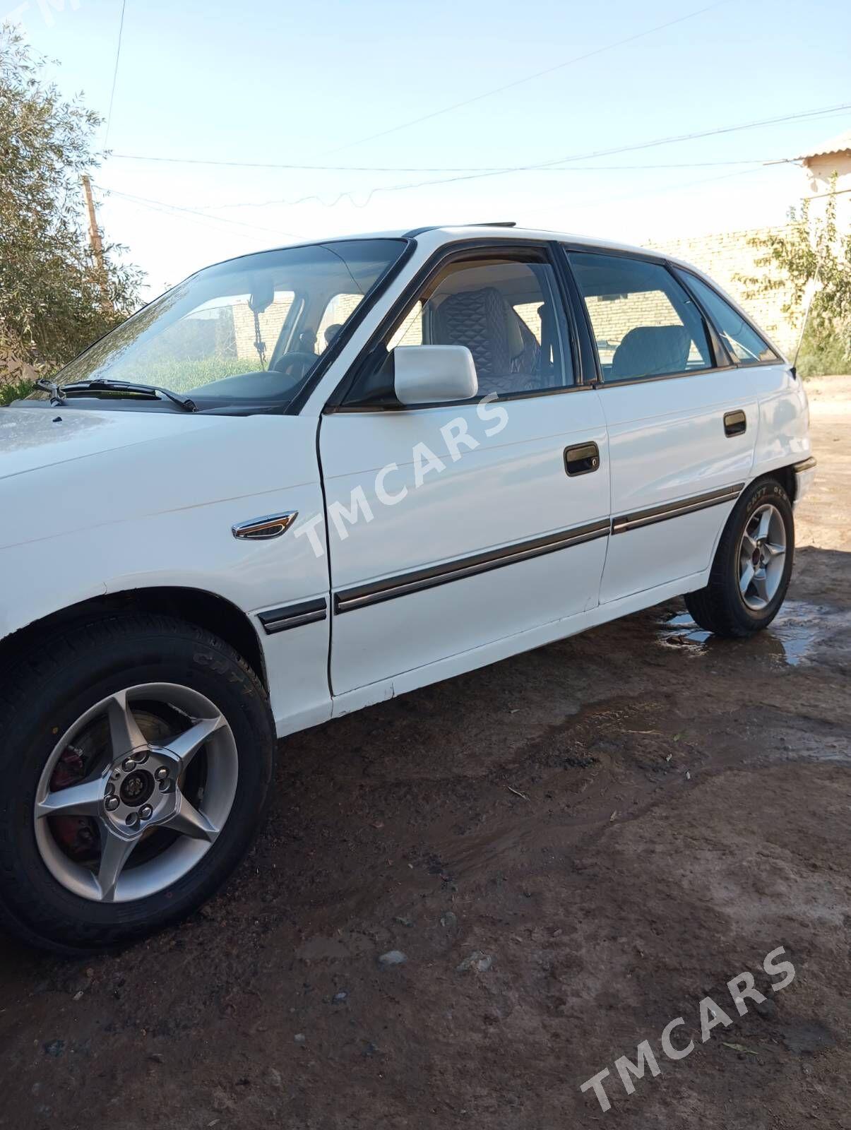 Opel Astra 1992 - 36 000 TMT - Кёнеургенч - img 4