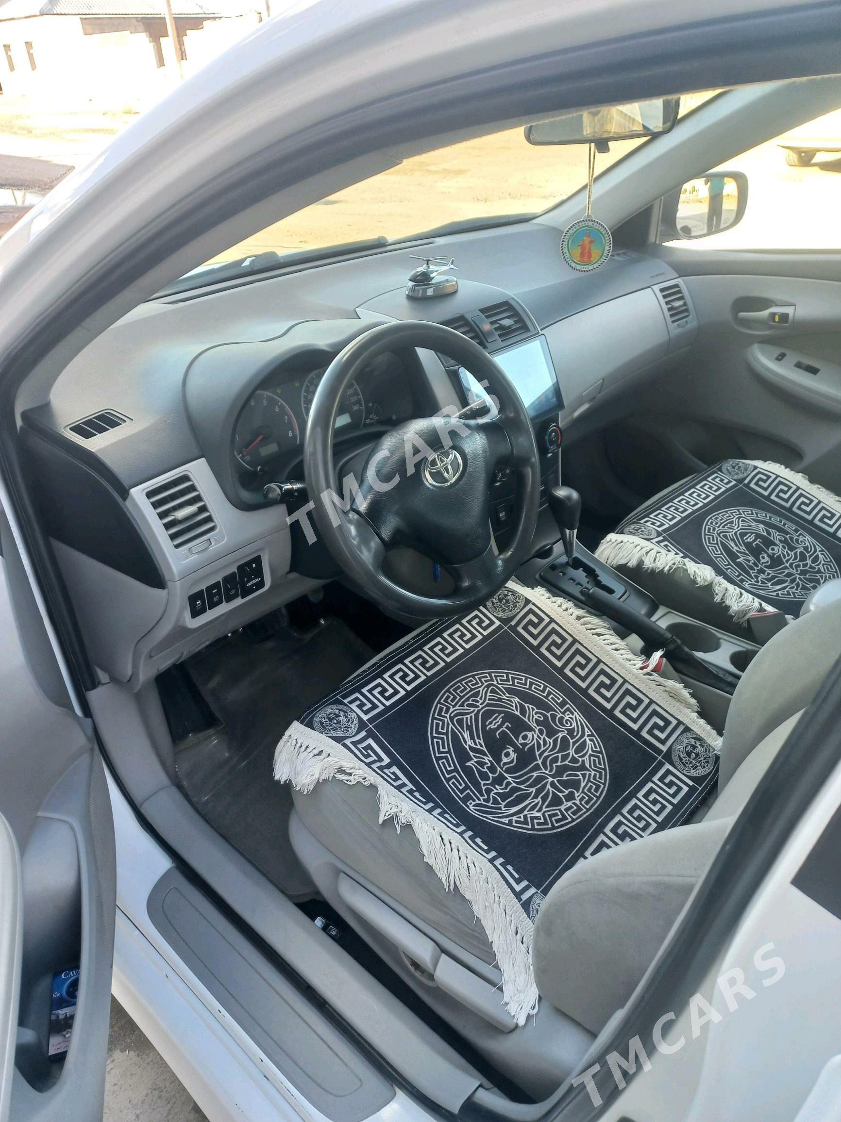 Toyota Corolla 2011 - 150 000 TMT - Gyzylarbat - img 2
