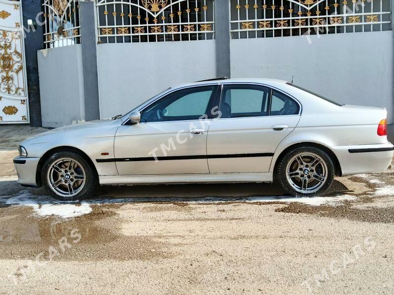 BMW E39 2001 - 125 000 TMT - Hitrowka - img 8