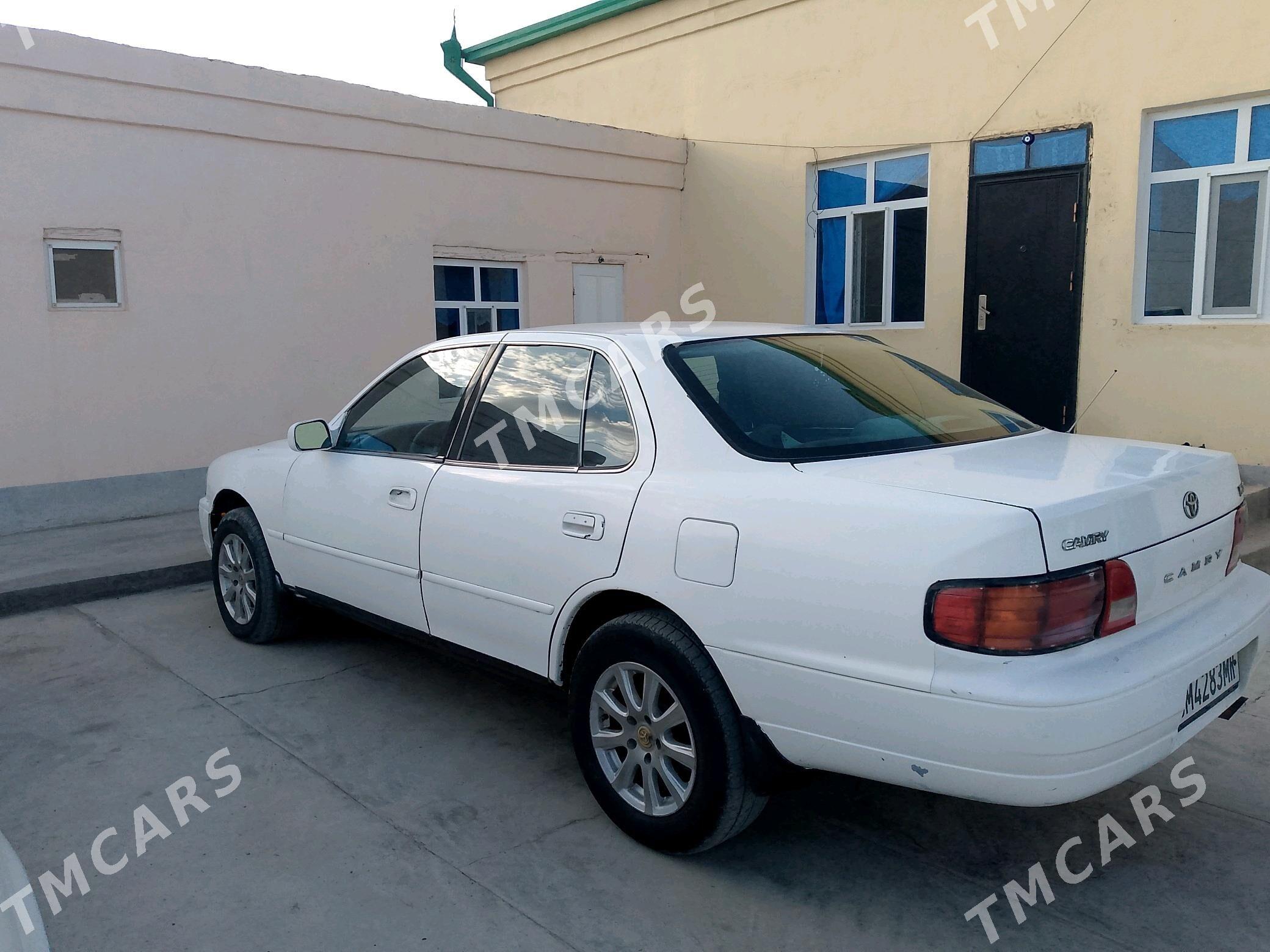 Toyota Camry 1993 - 90 000 TMT - Сакарчага - img 2
