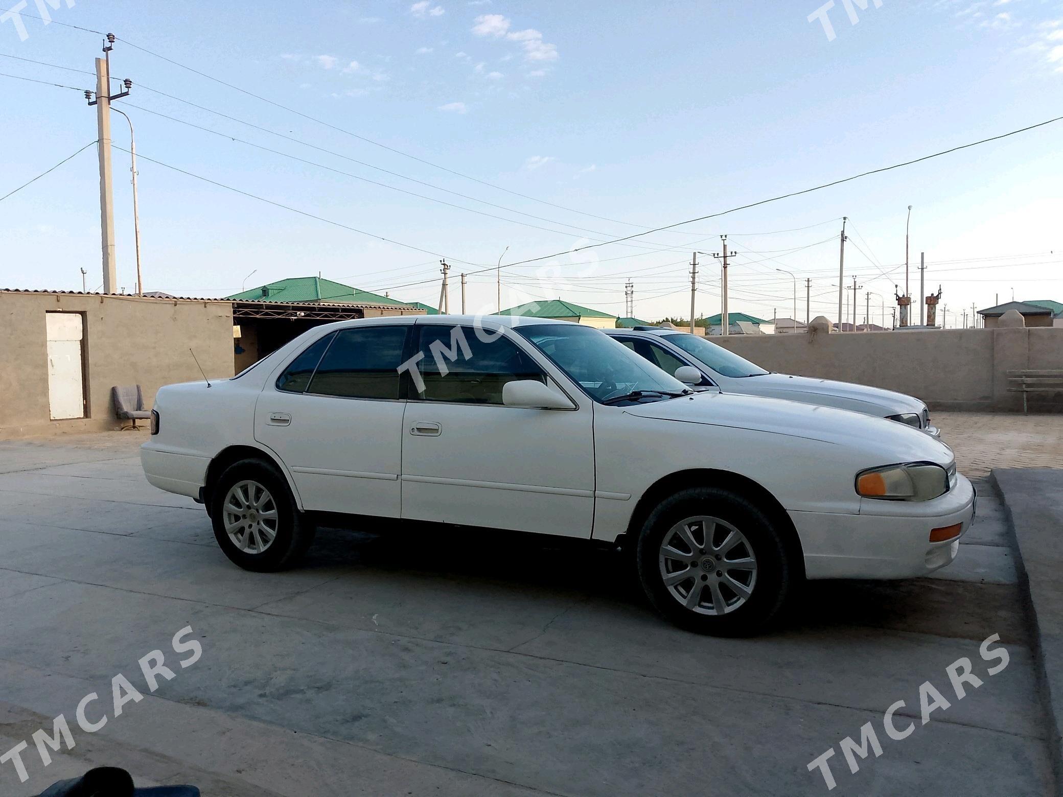 Toyota Camry 1993 - 90 000 TMT - Сакарчага - img 3
