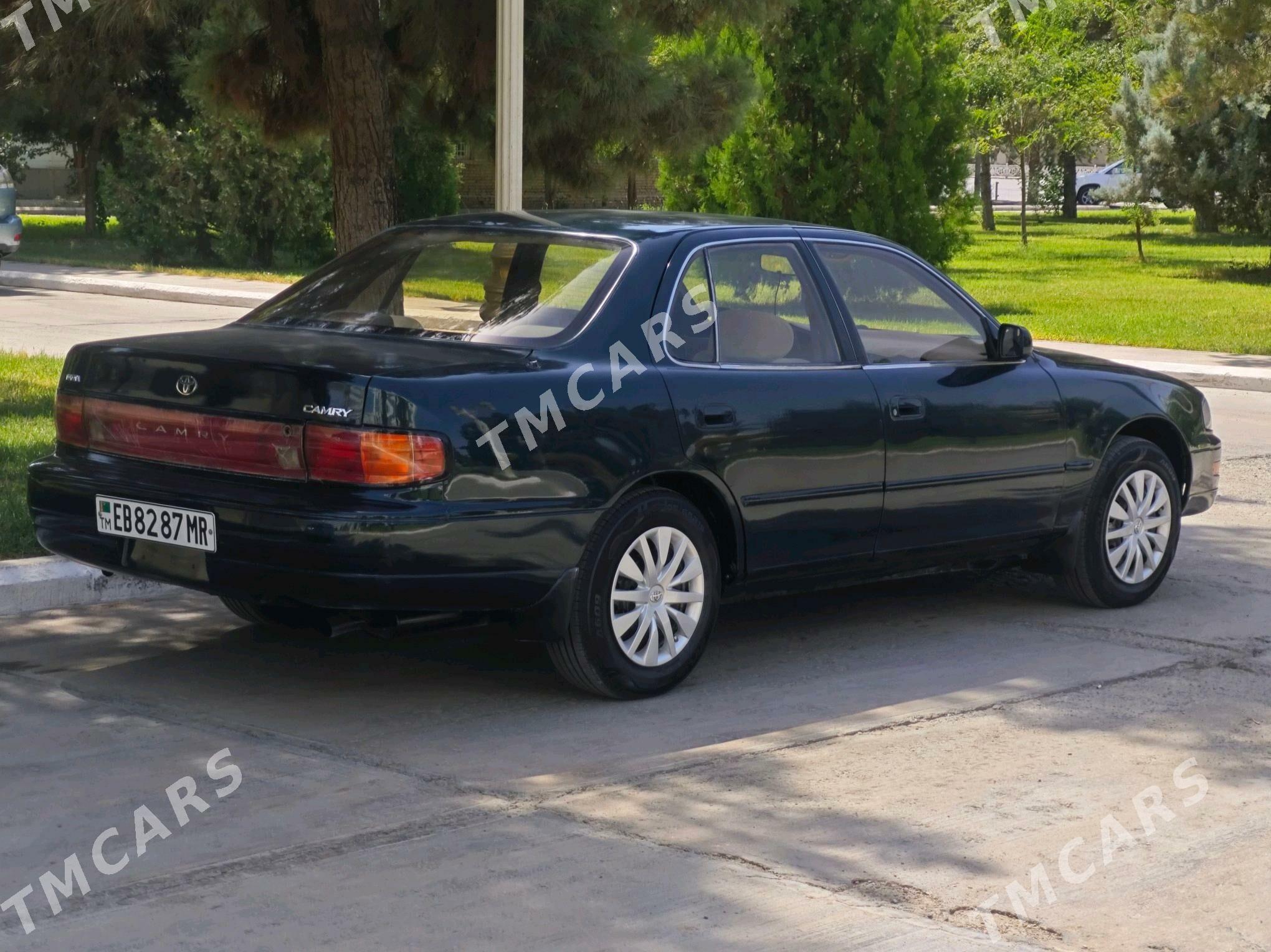 Toyota Camry 1994 - 82 000 TMT - Мары - img 1