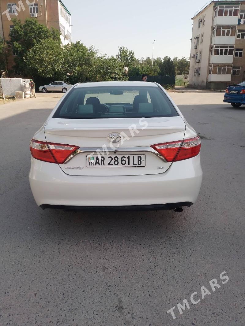 Toyota Camry 2016 - 250 000 TMT - Саят - img 3
