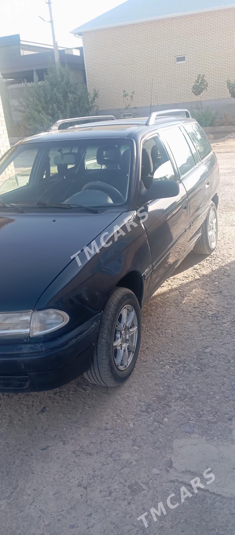 Opel Astra 1992 - 30 000 TMT - Mary - img 5