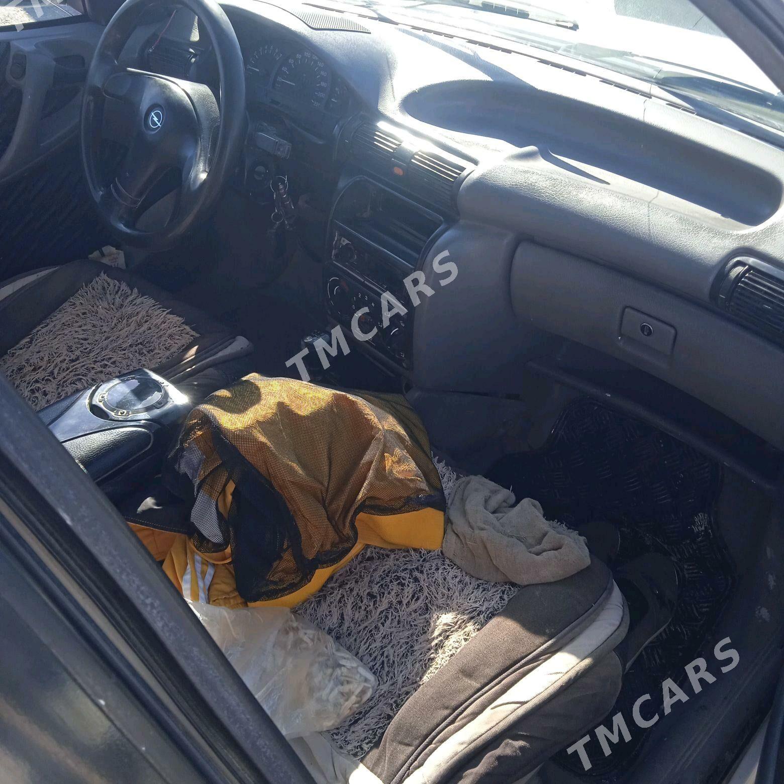 Opel Astra 1993 - 30 000 TMT - Boldumsaz - img 5
