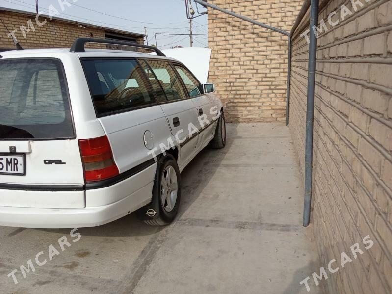 Opel Astra 1993 - 35 000 TMT - Байрамали - img 3