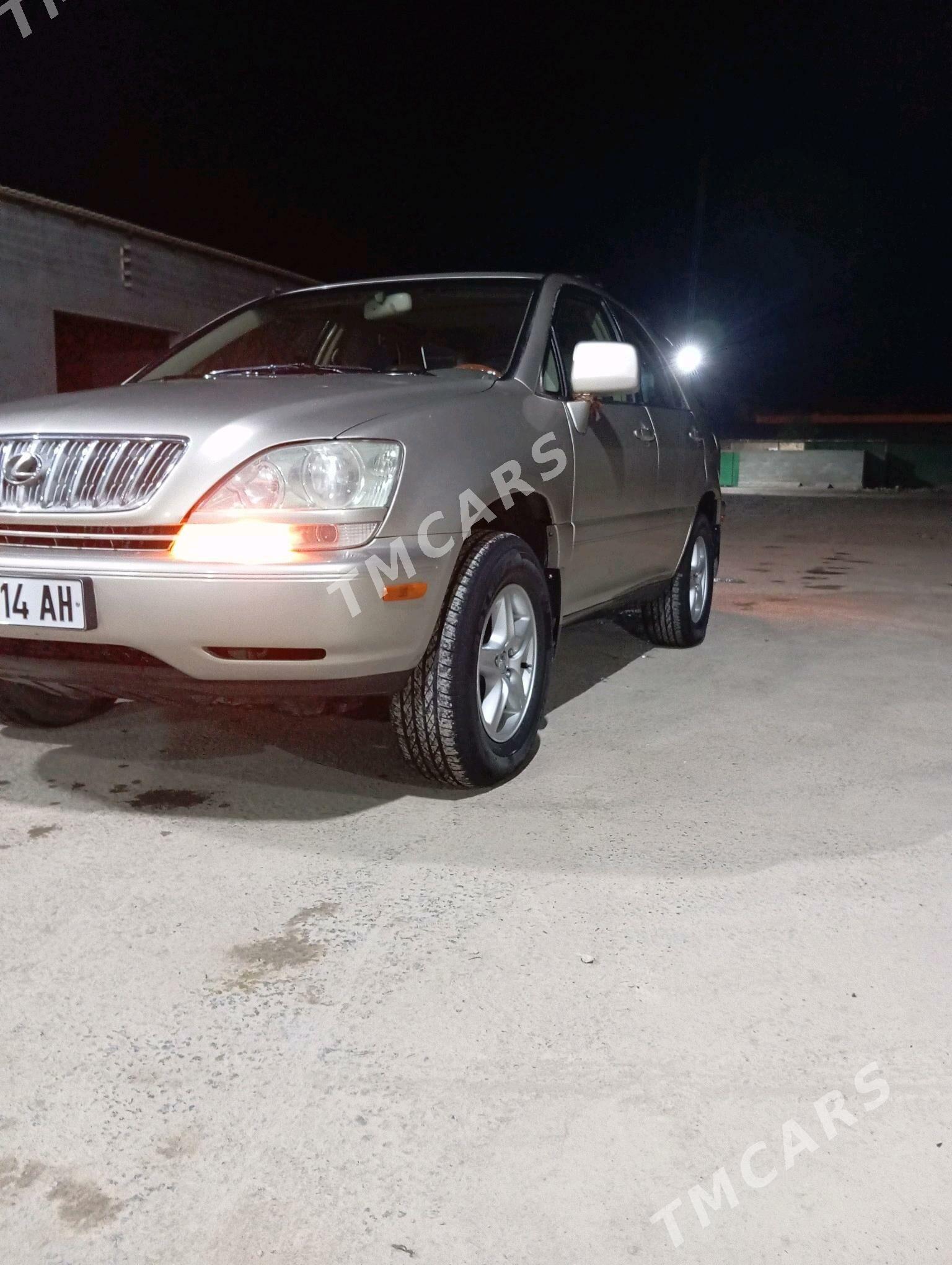 Lexus RX 300 1999 - 170 000 TMT - Теджен - img 7