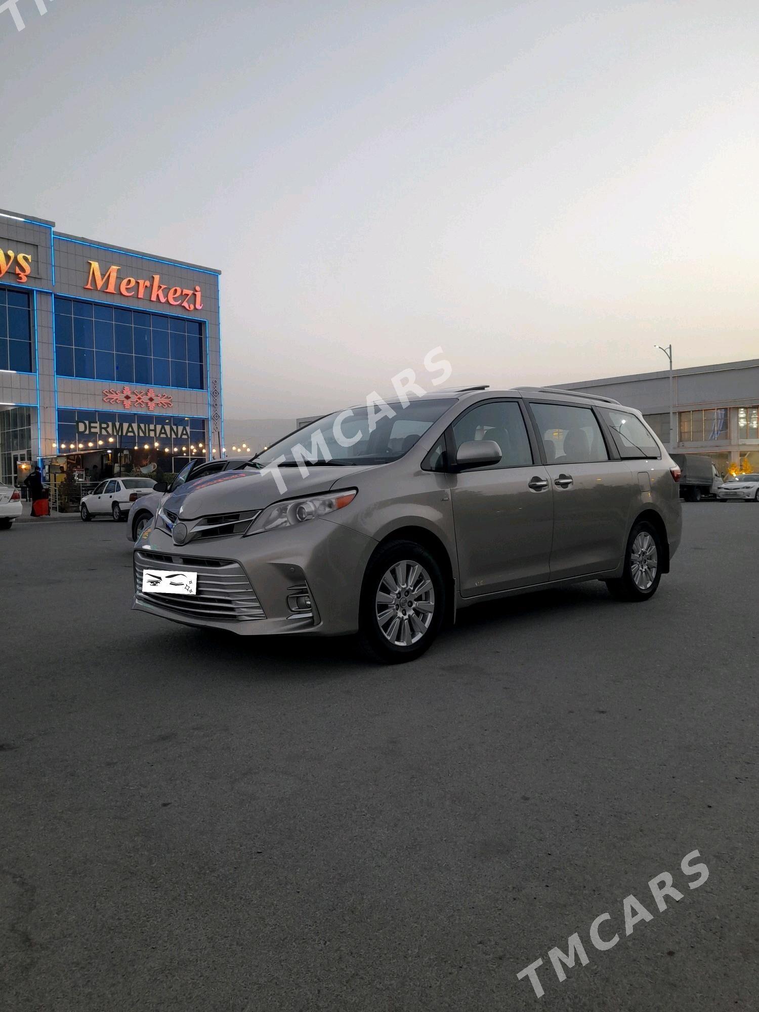 Toyota Sienna 2017 - 365 000 TMT - Гёкдепе - img 4