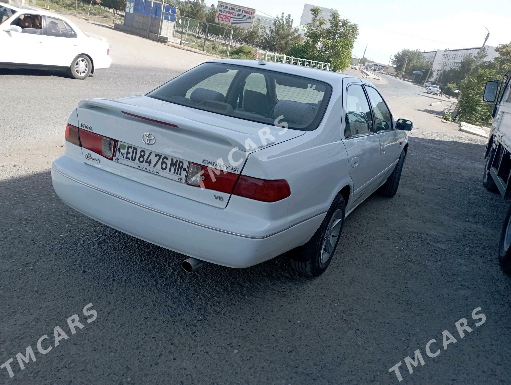 Toyota Camry 2000 - 140 000 TMT - Мары - img 2