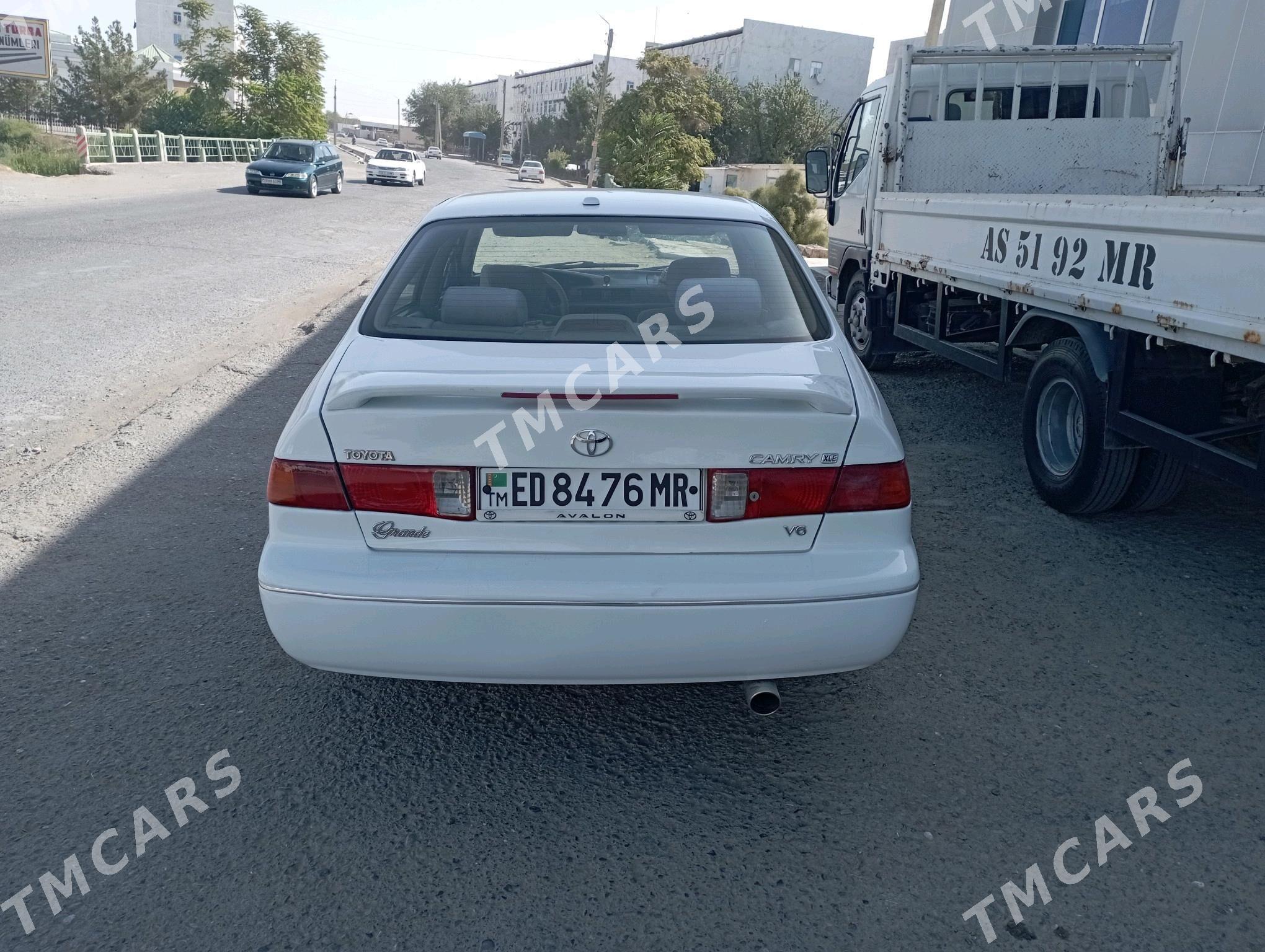 Toyota Camry 2000 - 140 000 TMT - Мары - img 6