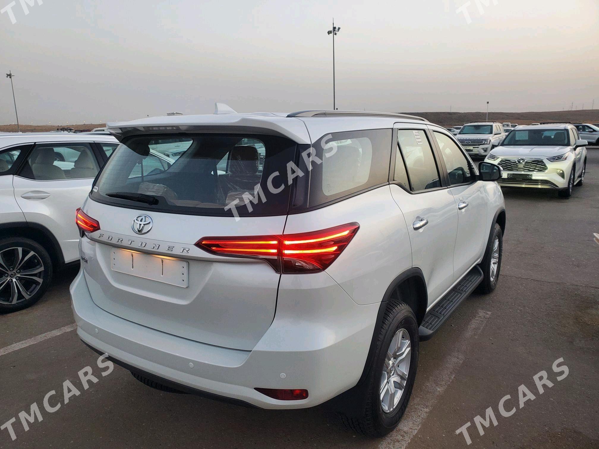 Toyota Fortuner 2024 - 624 000 TMT - Aşgabat - img 2