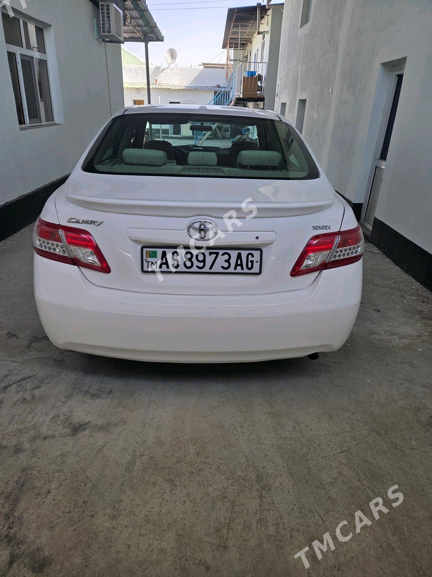 Toyota Camry 2010 - 169 000 TMT - Бузмеин - img 8
