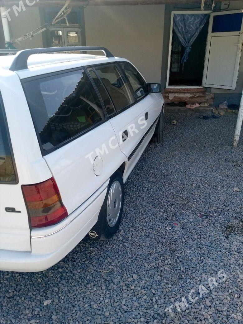 Opel Astra 1994 - 42 000 TMT - Мары - img 3
