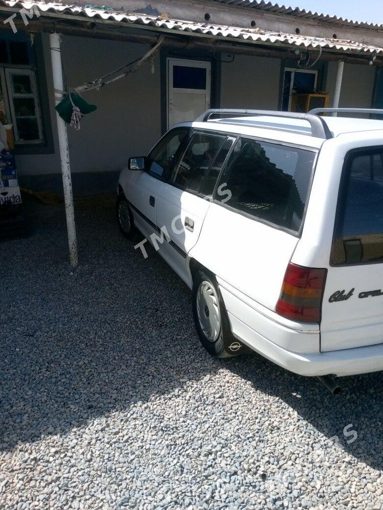 Opel Astra 1994 - 42 000 TMT - Мары - img 6