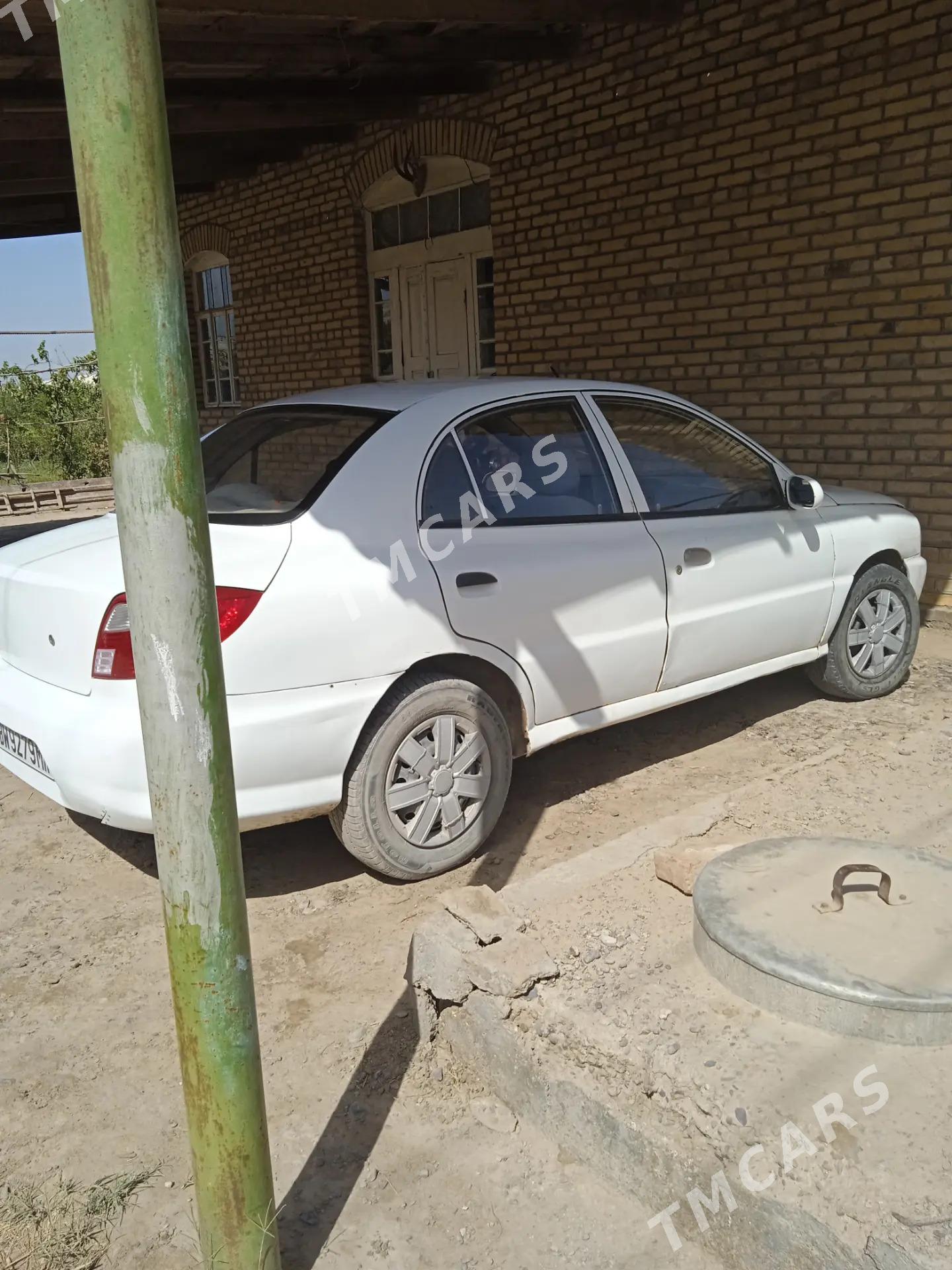 Kia Rio 2001 - 26 000 TMT - Murgap - img 3