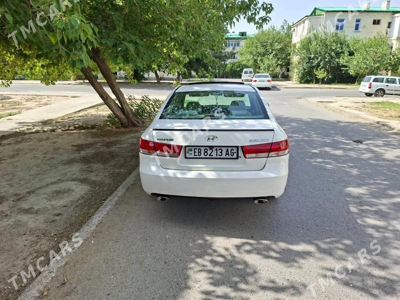 Hyundai Sonata 2006 - 130 000 TMT - 2 мкр - img 5