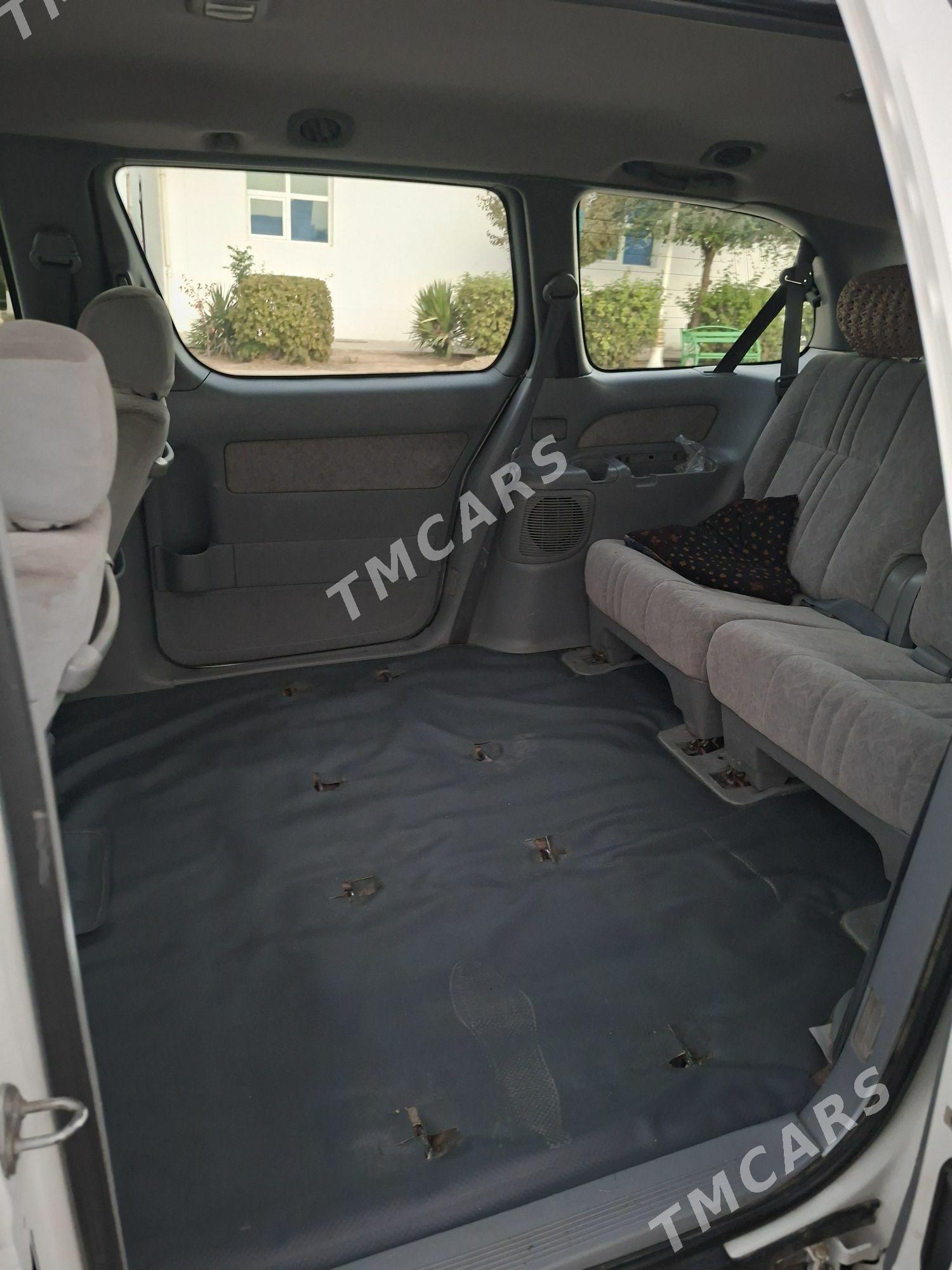 Toyota Sienna 2000 - 140 000 TMT - Bäherden - img 6