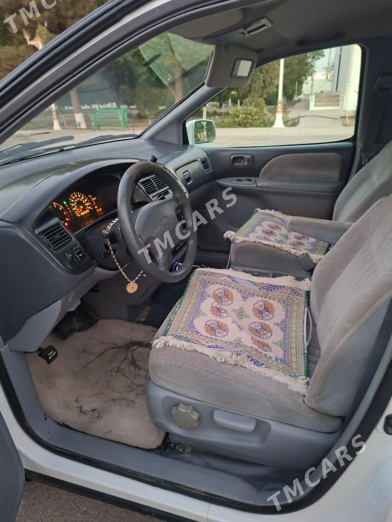 Toyota Sienna 2000 - 140 000 TMT - Bäherden - img 3
