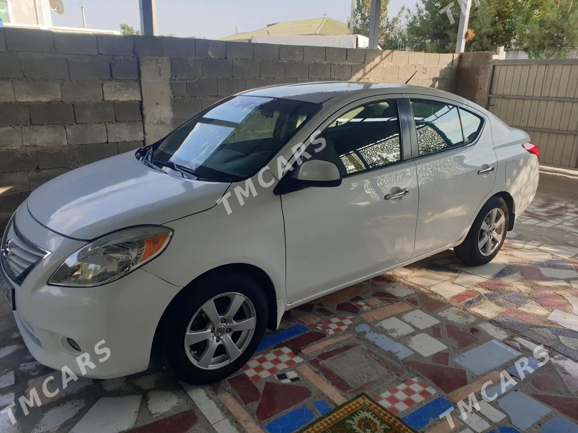 Nissan Versa 2011 - 108 000 TMT - 30 mkr - img 3