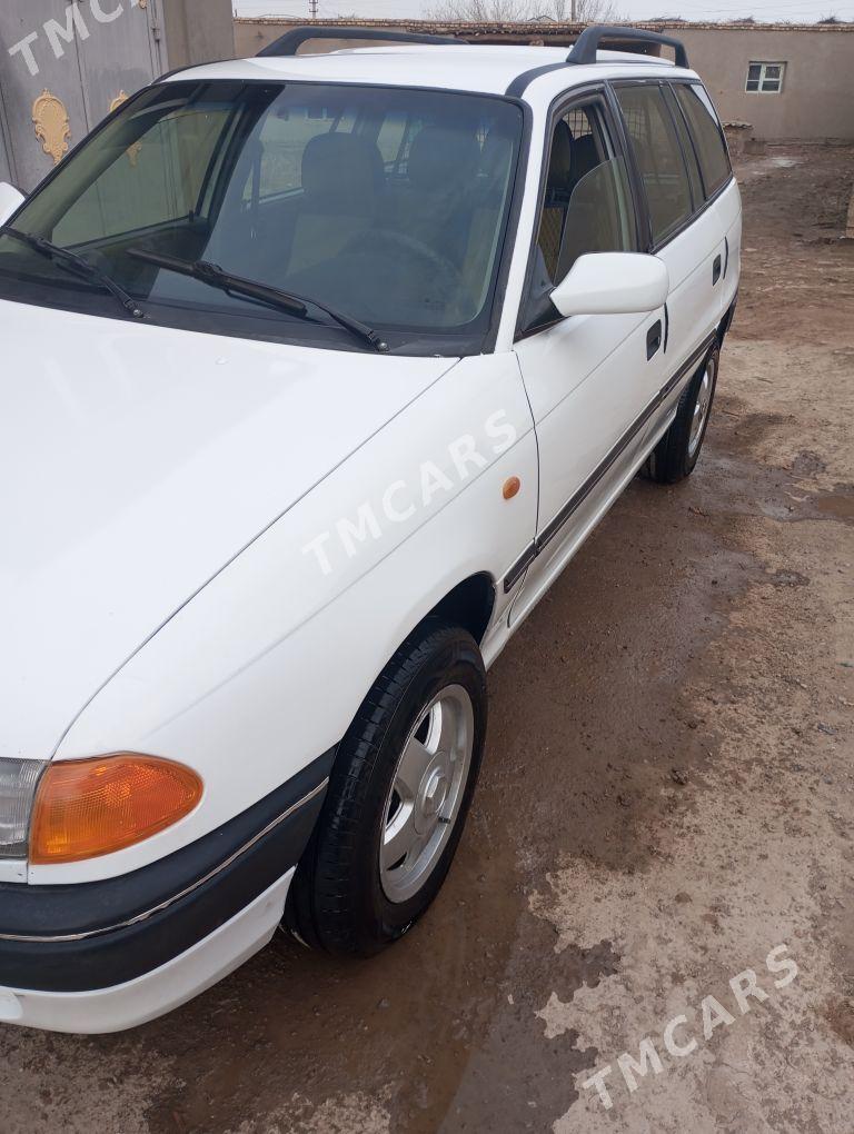 Opel Astra 1994 - 37 000 TMT - Şabat etr. - img 3