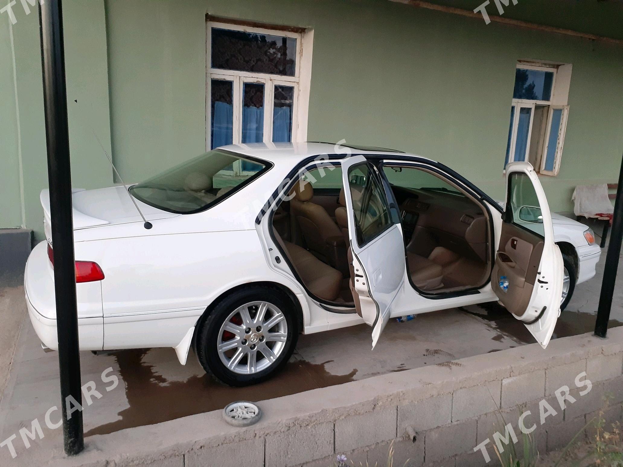 Toyota Camry 2000 - 125 000 TMT - Daşoguz - img 2