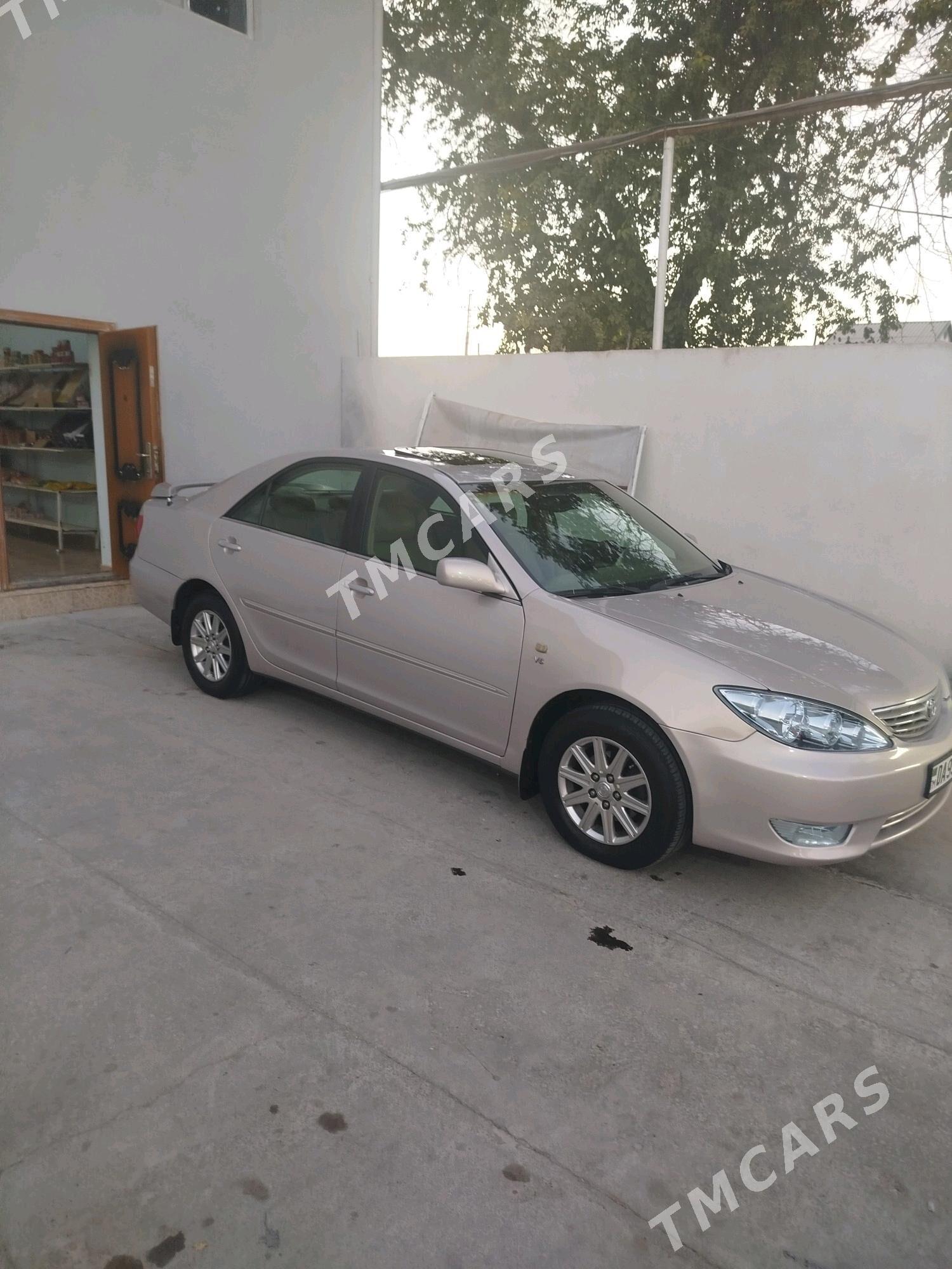 Toyota Camry 2004 - 240 000 TMT - Мары - img 8