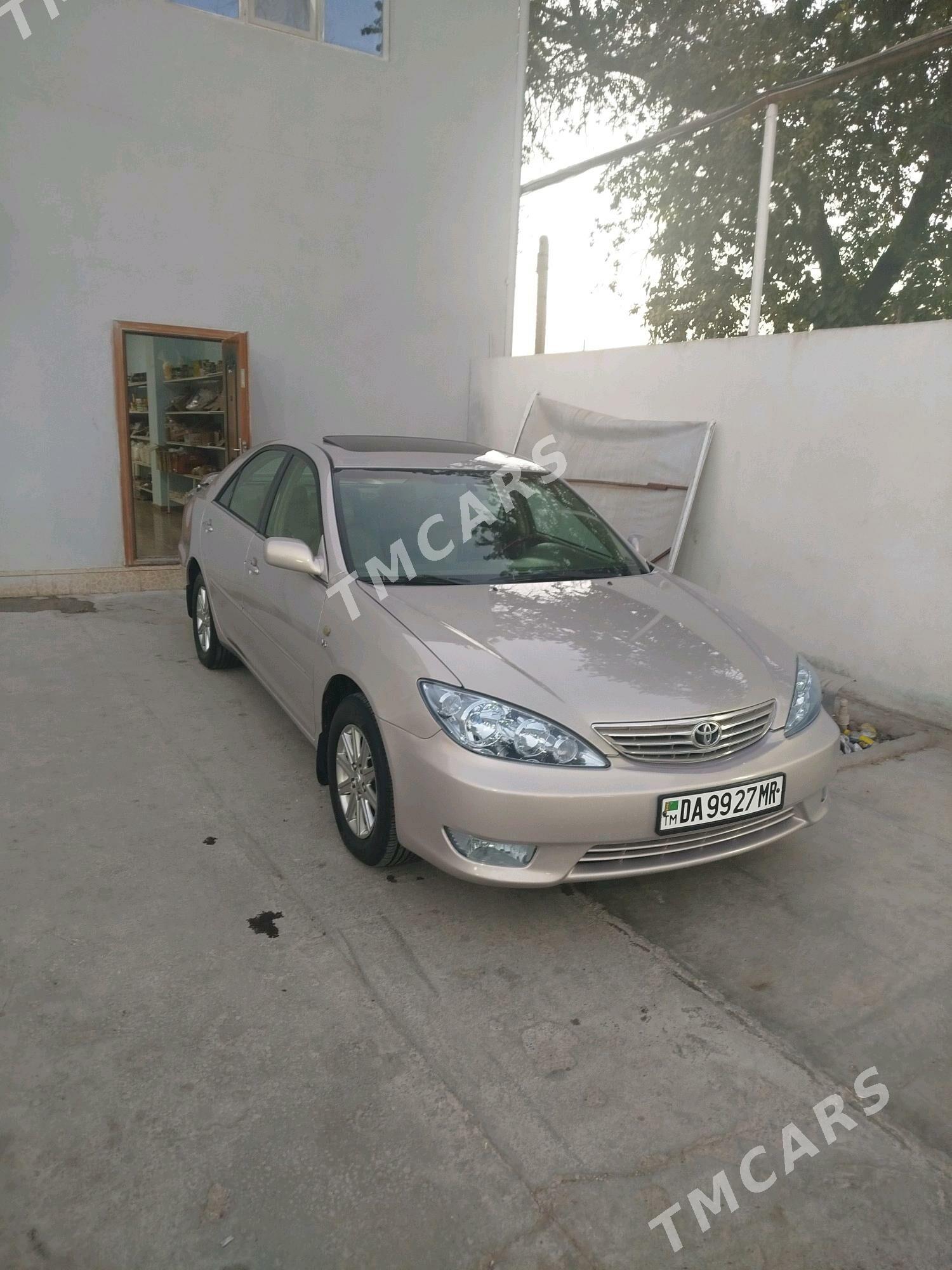 Toyota Camry 2004 - 240 000 TMT - Мары - img 4