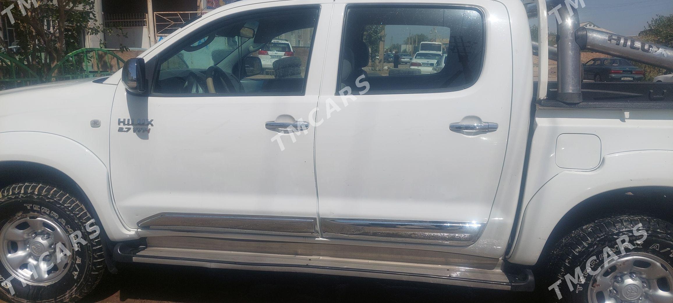 Toyota Hilux 2008 - 245 000 TMT - Теджен - img 2