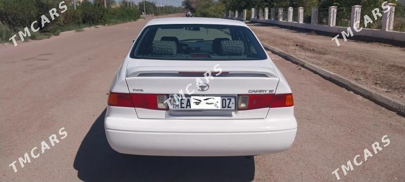 Toyota Camry 2001 - 145 000 TMT - Köneürgenç - img 4