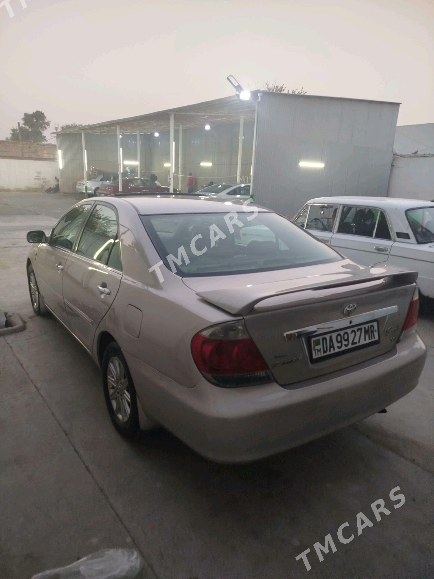 Toyota Camry 2004 - 240 000 TMT - Мары - img 10