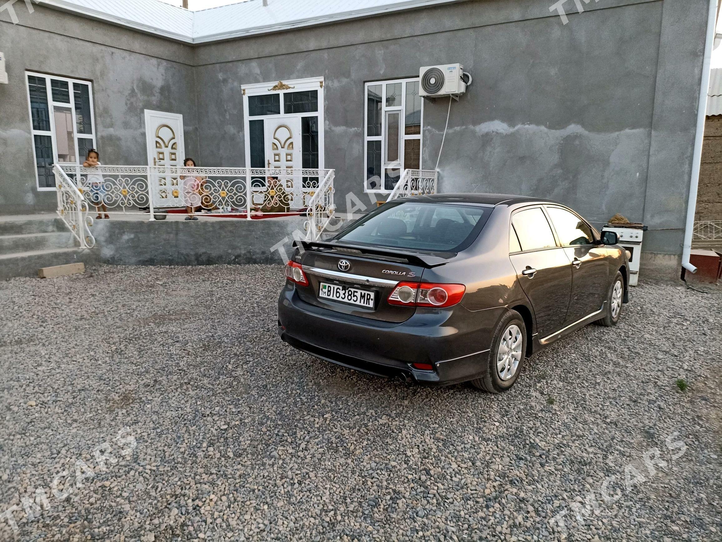 Toyota Corolla 2013 - 150 000 TMT - Мары - img 5