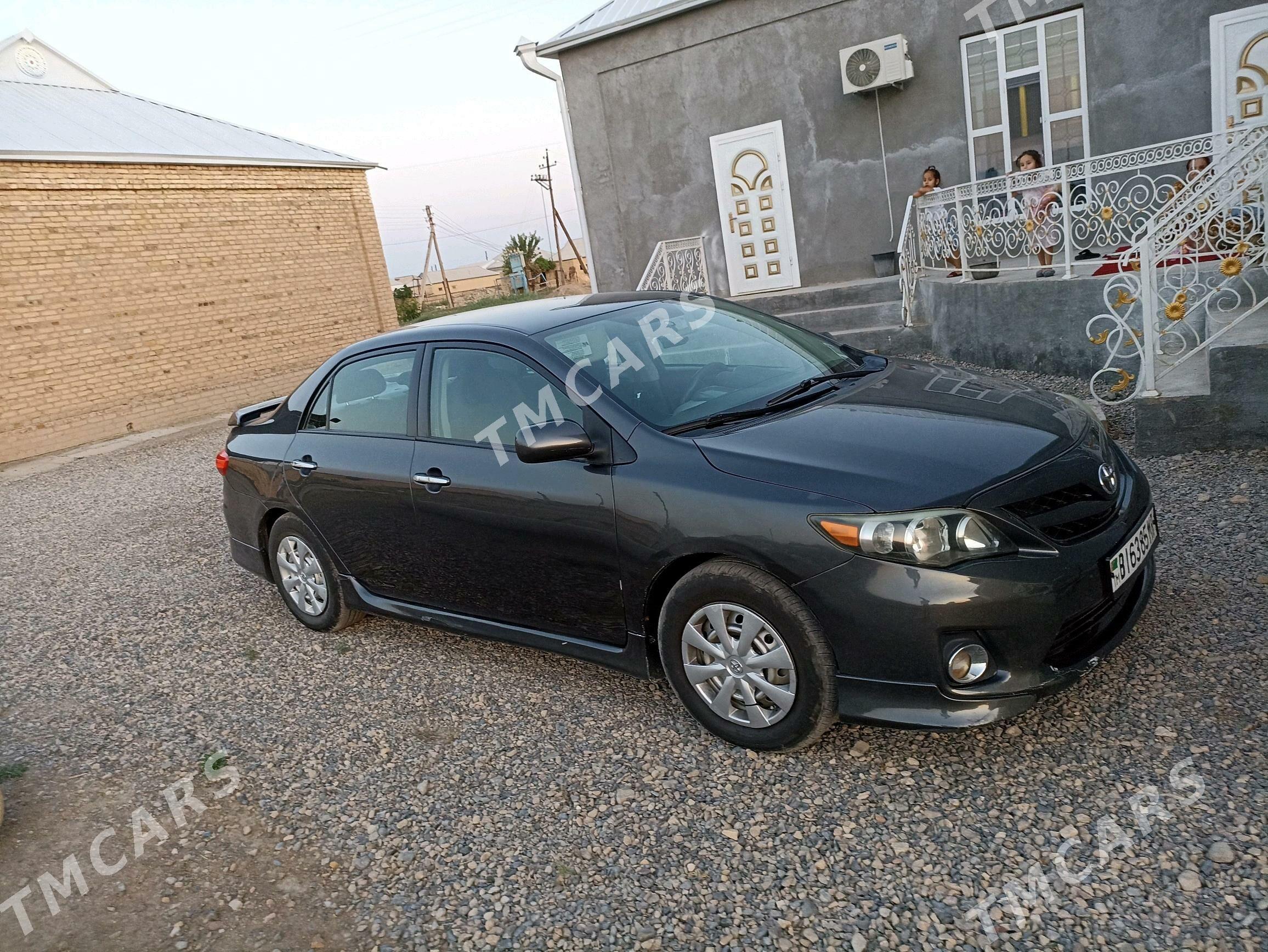 Toyota Corolla 2013 - 150 000 TMT - Мары - img 6