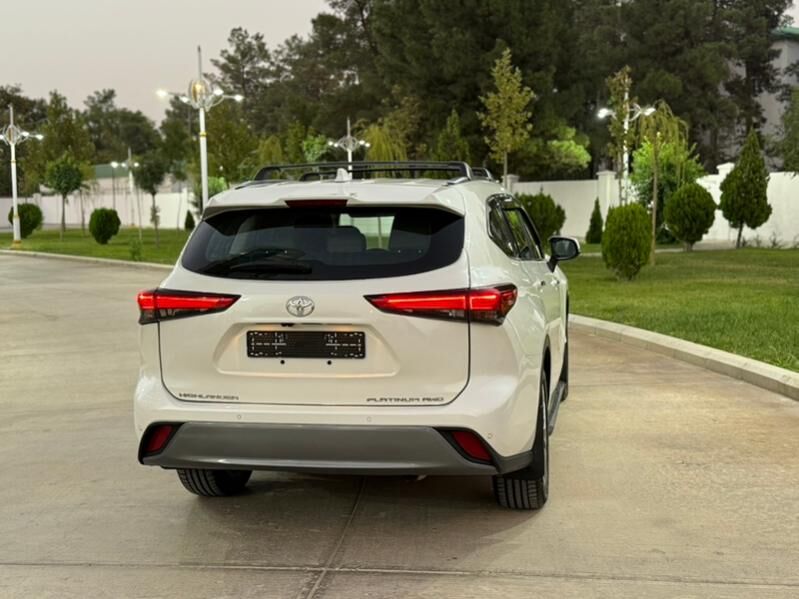 Toyota Highlander 2020 - 670 000 TMT - Aşgabat - img 9