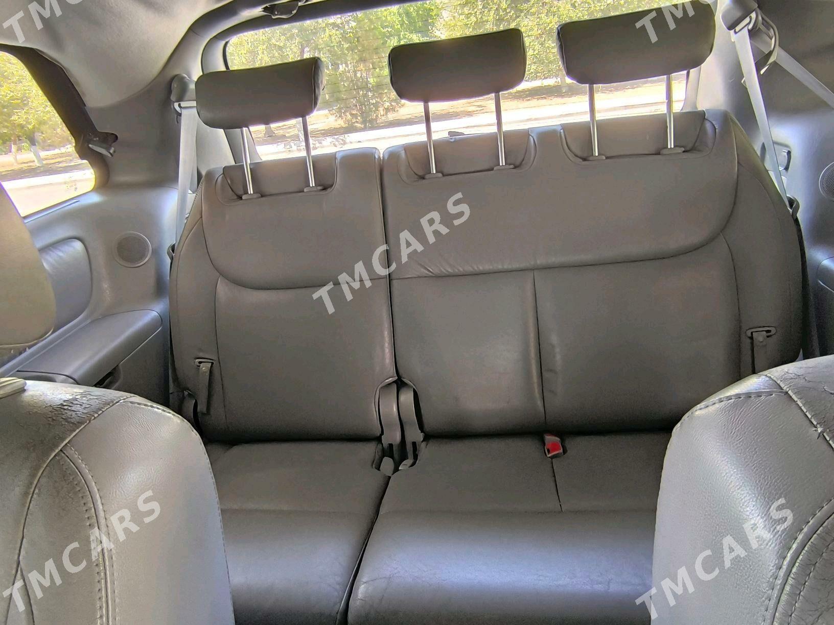 Toyota Sienna 2004 - 258 000 TMT - Türkmenabat - img 7