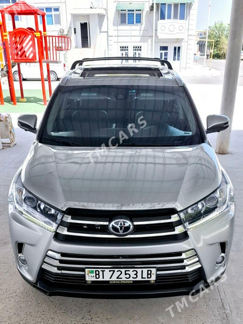 Toyota Highlander 2017 - 440 000 TMT - Туркменабат - img 2