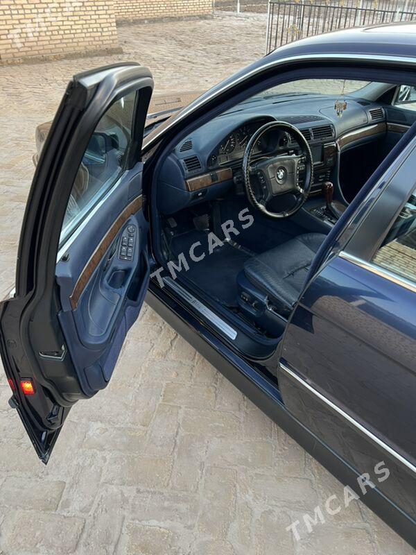 BMW 740 1995 - 140 000 TMT - Байрамали - img 2