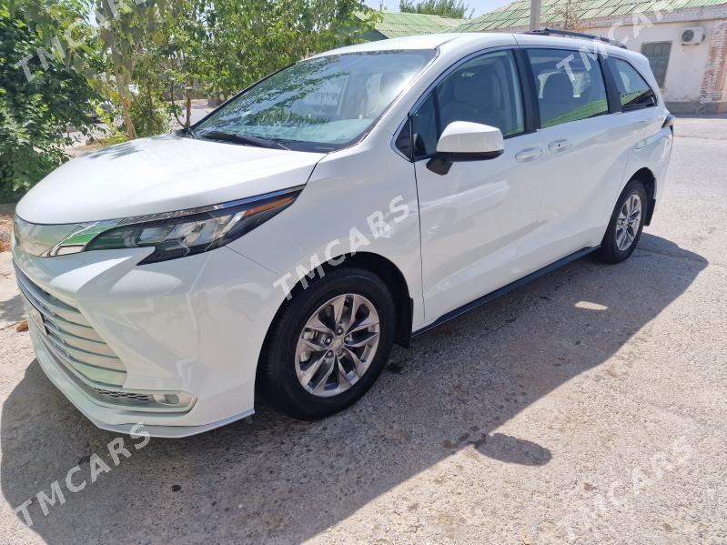 Toyota Sienna 2022 - 370 000 TMT - Ашхабад - img 7
