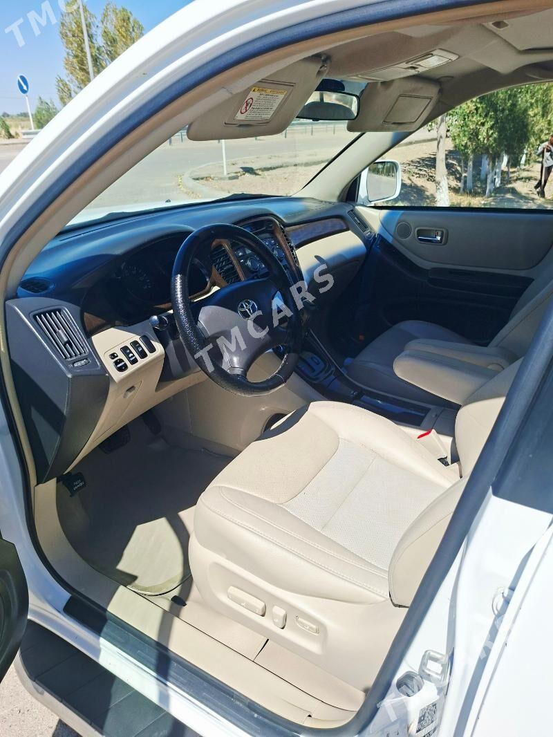Toyota Highlander 2003 - 240 000 TMT - Гурбансолтан Едже - img 2