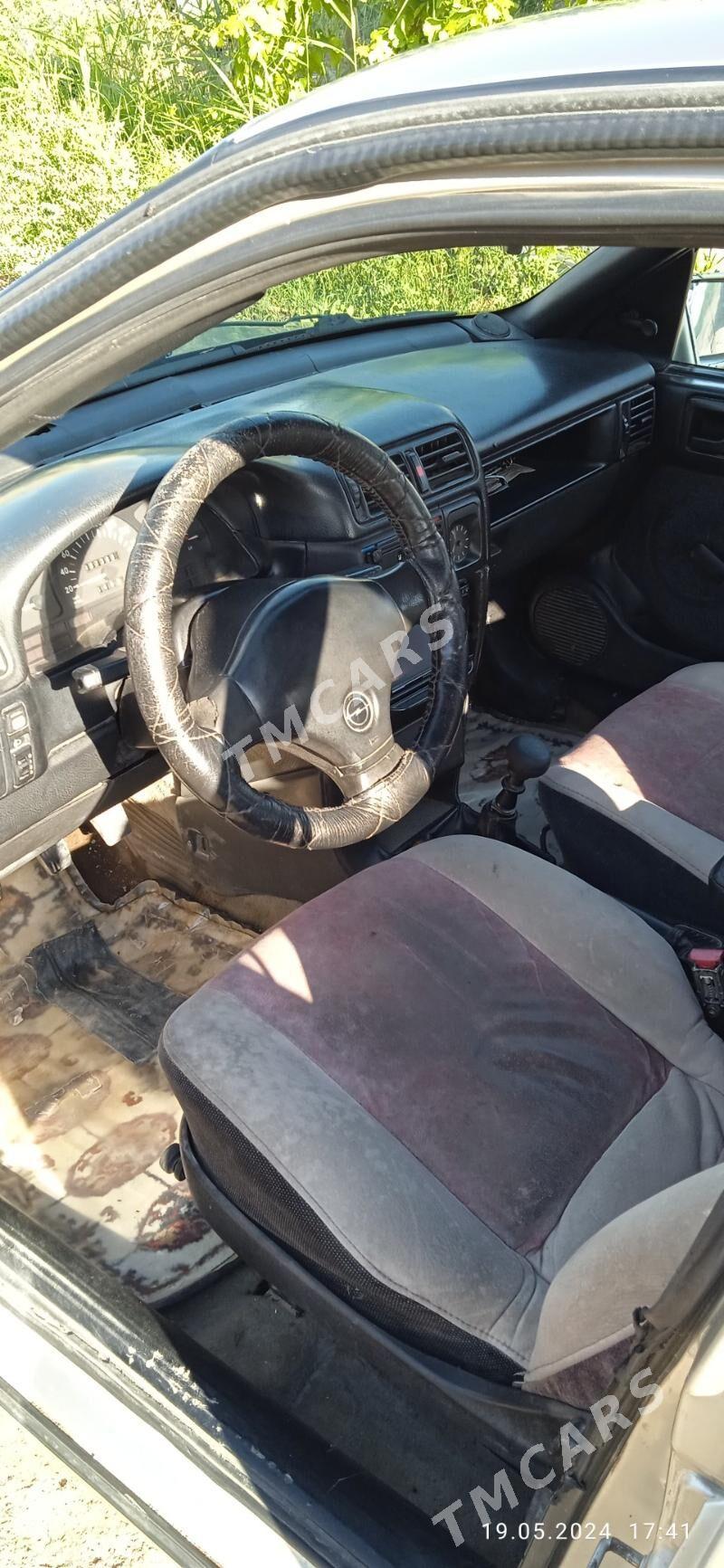 Opel Vectra 1990 - 22 000 TMT - Türkmenabat - img 3