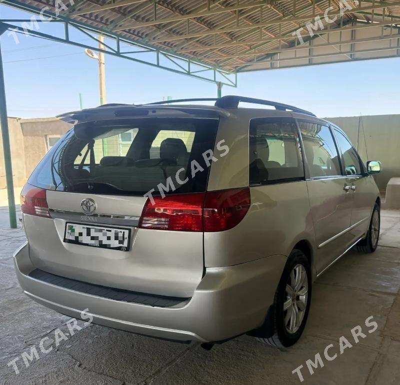 Toyota Sienna 2004 - 255 000 TMT - Гумдаг - img 5
