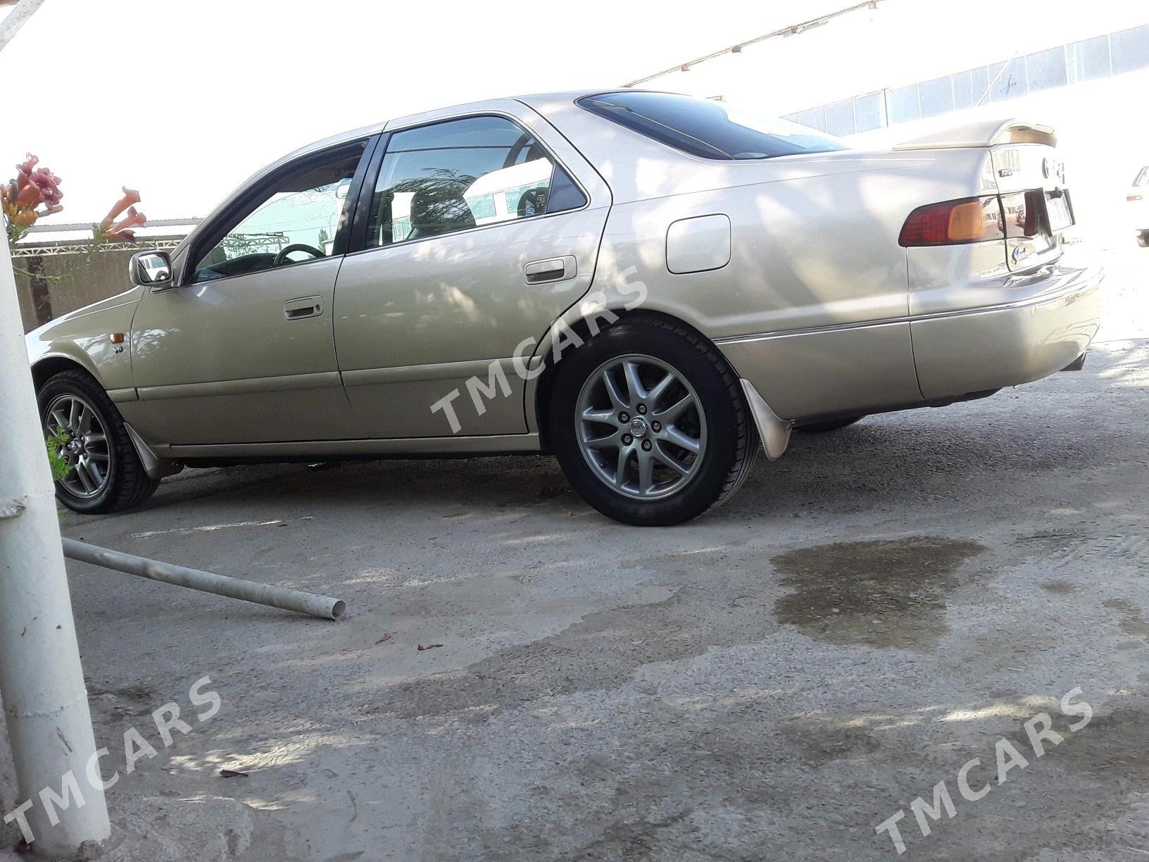 Toyota Camry 1998 - 128 000 TMT - Tejen - img 1