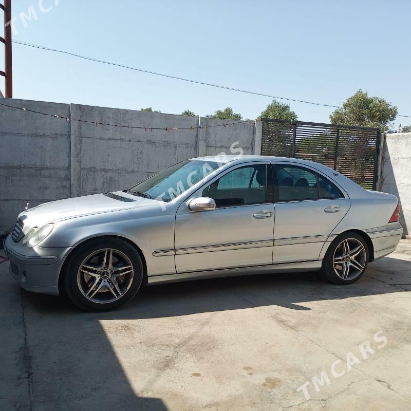 Mercedes-Benz C350 2006 - 130 000 TMT - Мары - img 4
